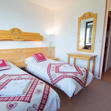 Lumineux Au Pied Des Pistes Avec Balcon